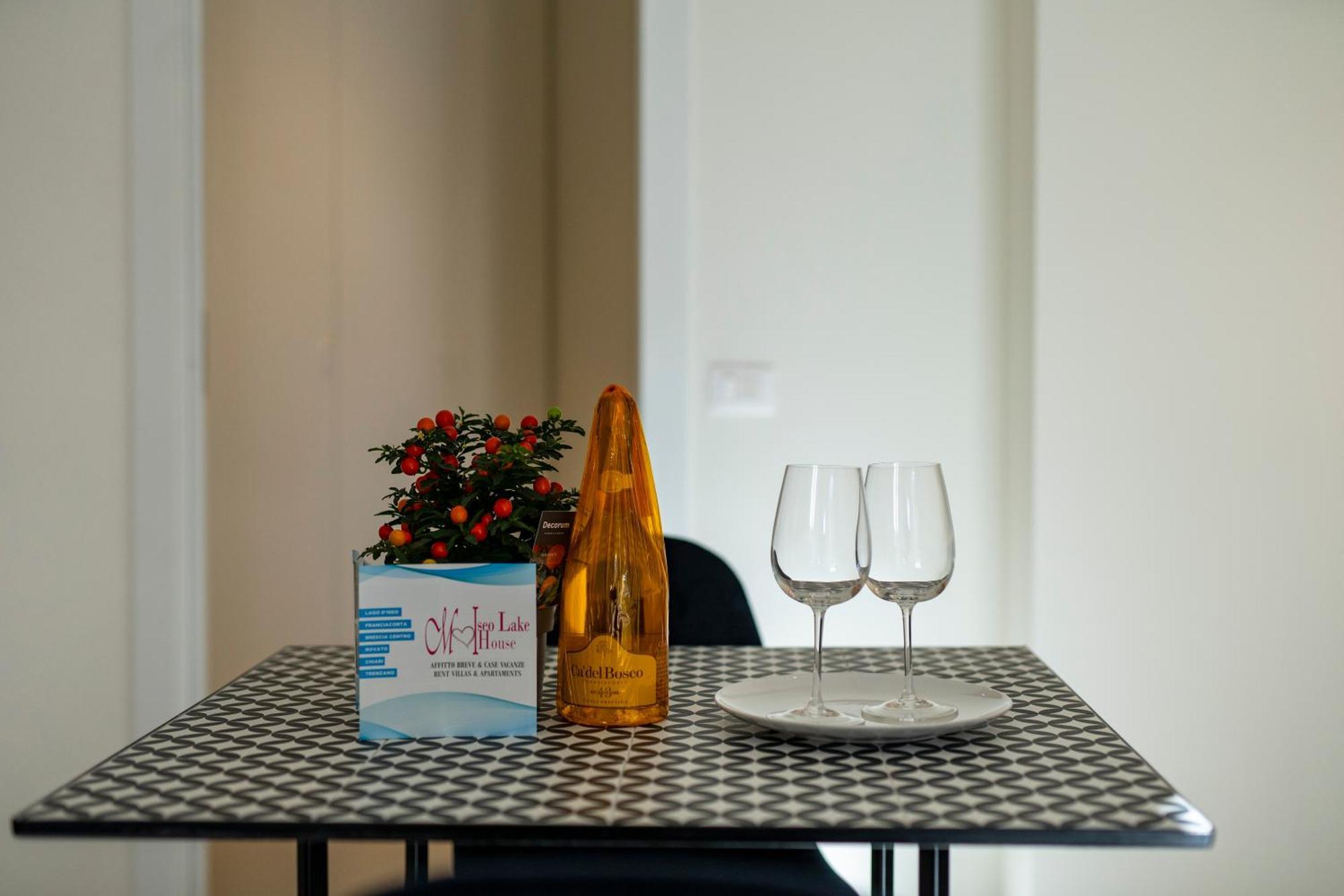 Via Vittorio Veneto 468 Chiari公寓式酒店 客房 照片